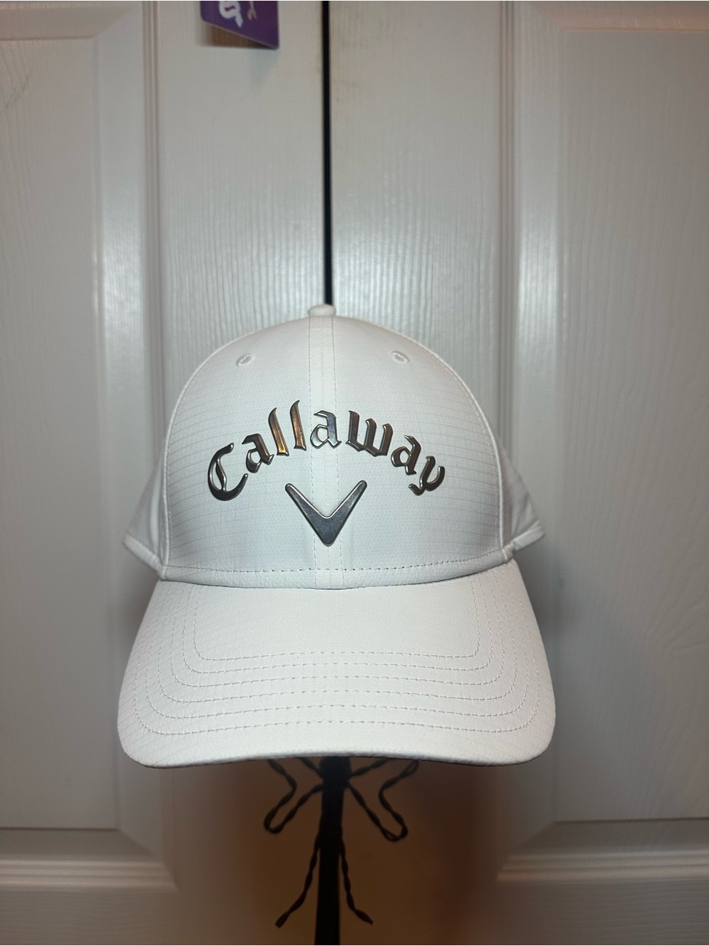 Callaway White Golf Cap with Metallic Logo